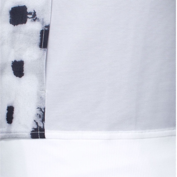 Lululemon Noir Jacket II - Picture 6 of 9